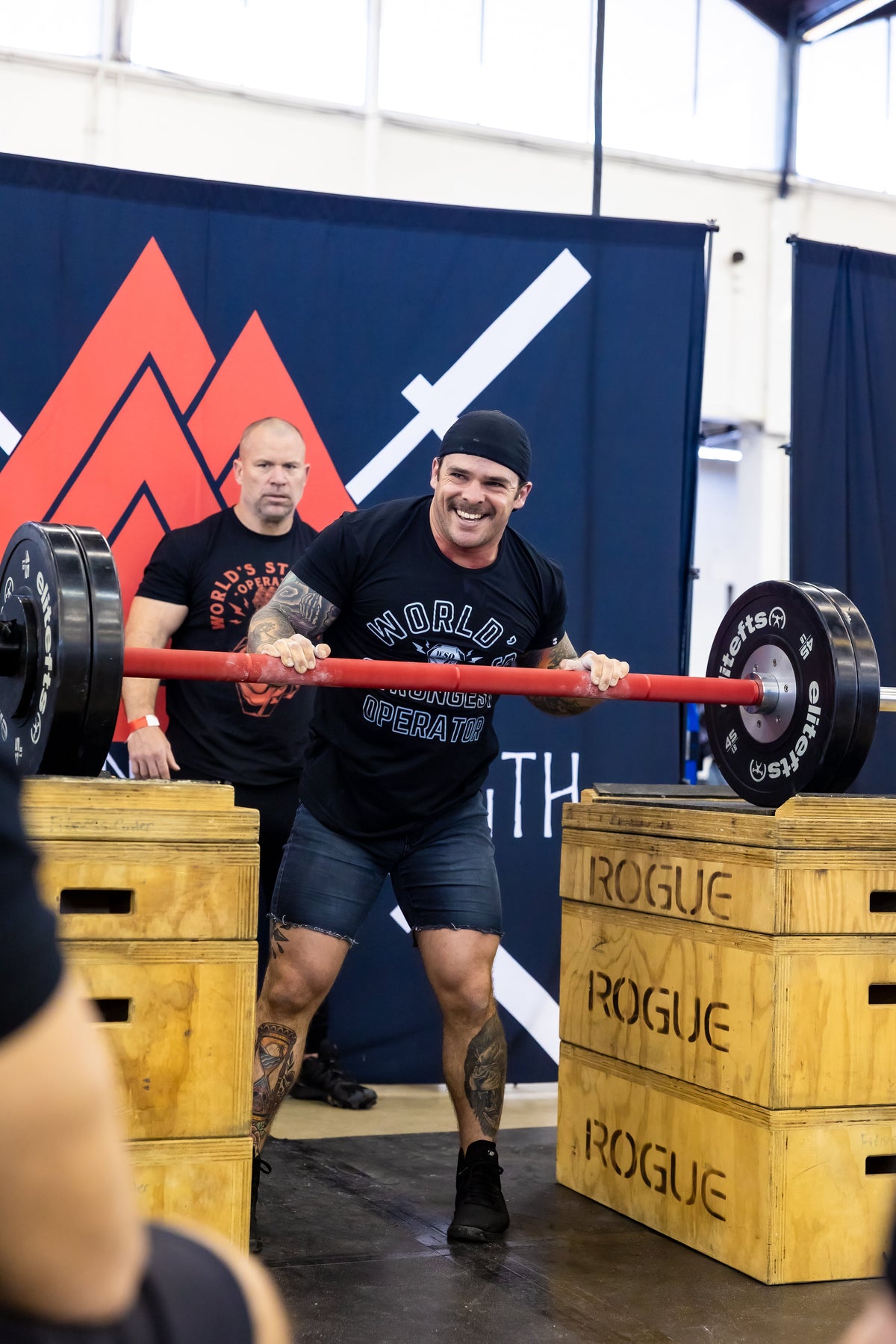 What Is an Axle Bar? Benefits, Uses & Why Lifters Train With One